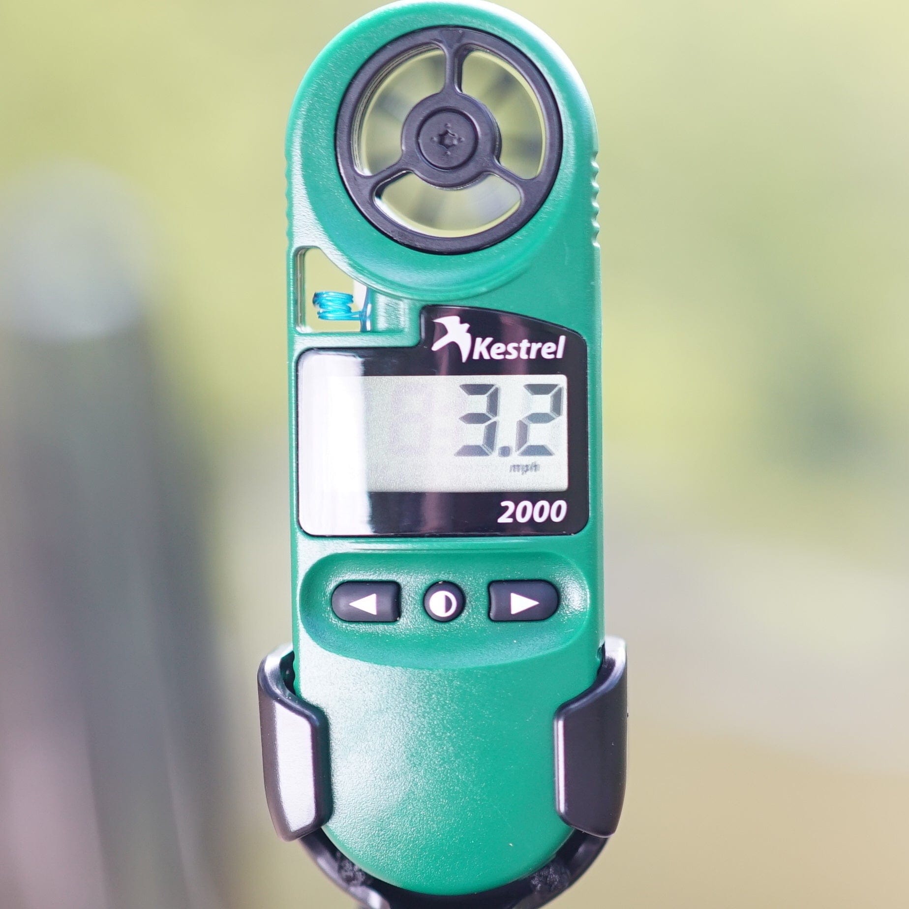 Kestrel 2000 Pocket Wind Speed Meter - ExtremeMeters.com